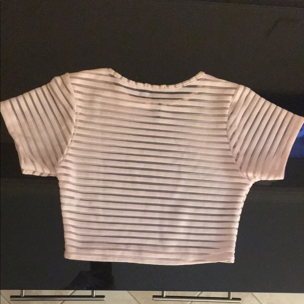 Boohoo Light Pink Crop Top - Picture 2 of 4